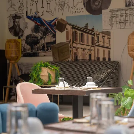 D'angleterre, ホテル サロン＝ド＝プロヴァンス
