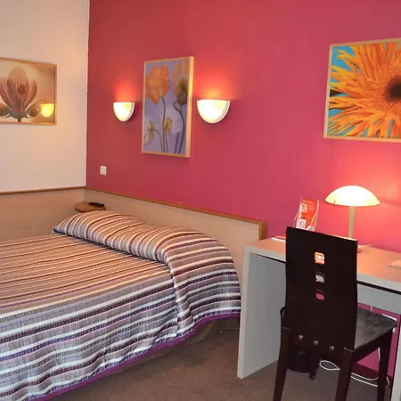D'angleterre, Hotell